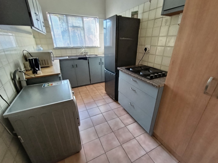 To Let 1 Bedroom Property for Rent in Bloemfontein Free State